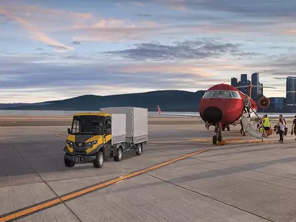 Vehículos Aeroportuarios ALKE' - Para el transporte de mercaderías en los aeropuertos