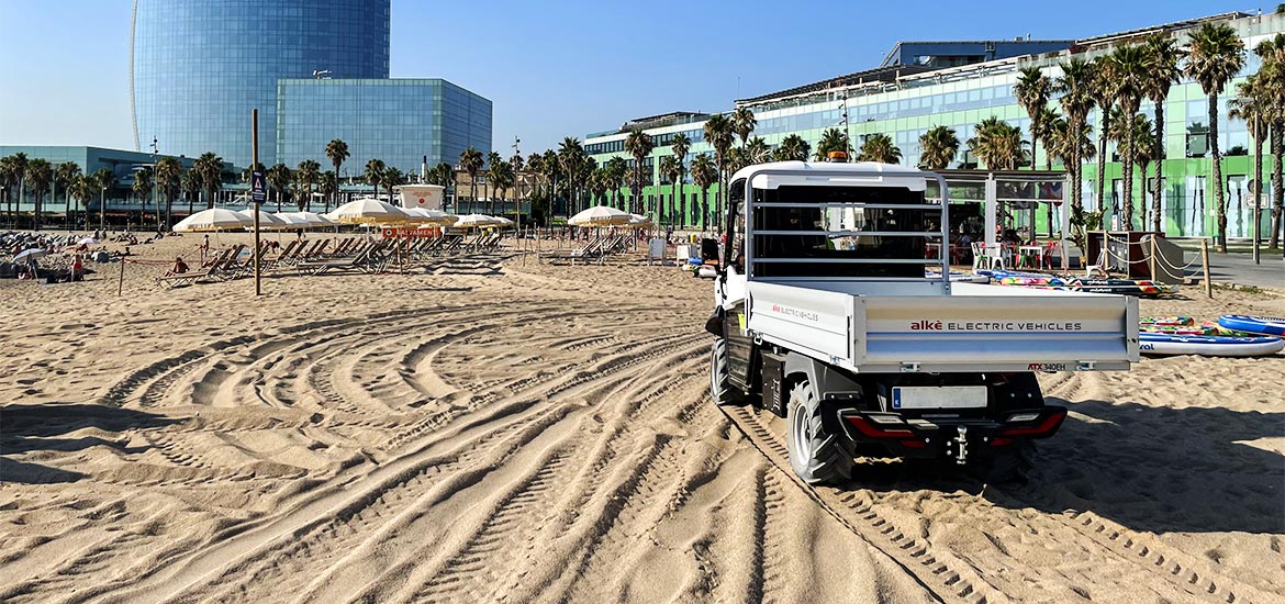 Vehículo eléctrico residencia en la playa