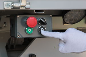 mando posterior tractor eléctrico aeroportuario