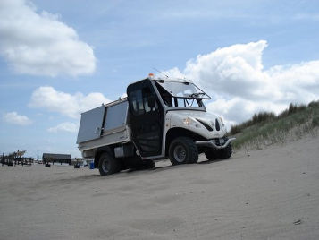 vehículo para playas en subida