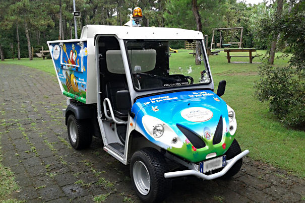 Vehículos Transporte desechos Alkè ATX para centros turísticos