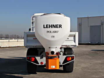Épandeur à sel Lehner Polaro monté sur véhicules électrique Alke’