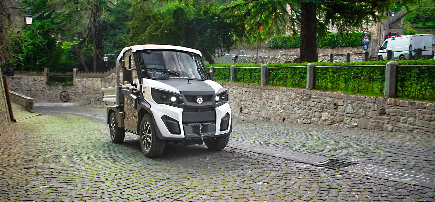 Véhicules Électriques Tout-terrain ALKE : Municipalités, Parcs et Refuges - Entretien en montagne