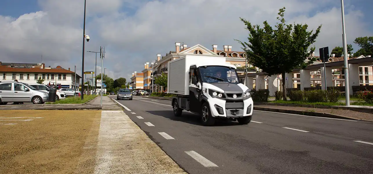 Applications de géofencing dans les véhicules électriques N1
