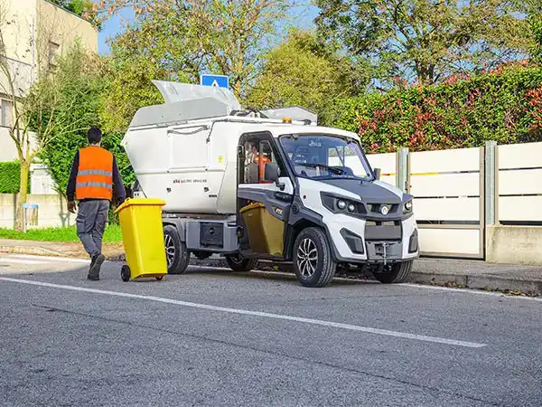 Benne électrique pour collecte déchets ATX4