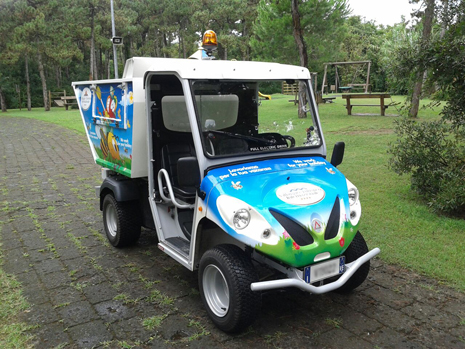 1-Vehicule pour la collecte de dechets residentiels