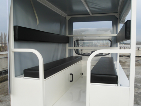 Fourgon electrique pour le transport de personnes